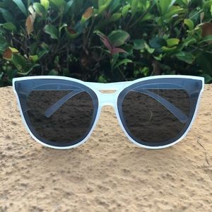 Big Cat Eye Clear White Sunglasses - White